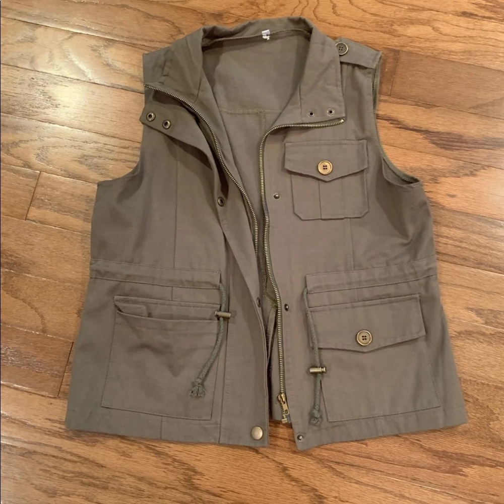 Green utility vest